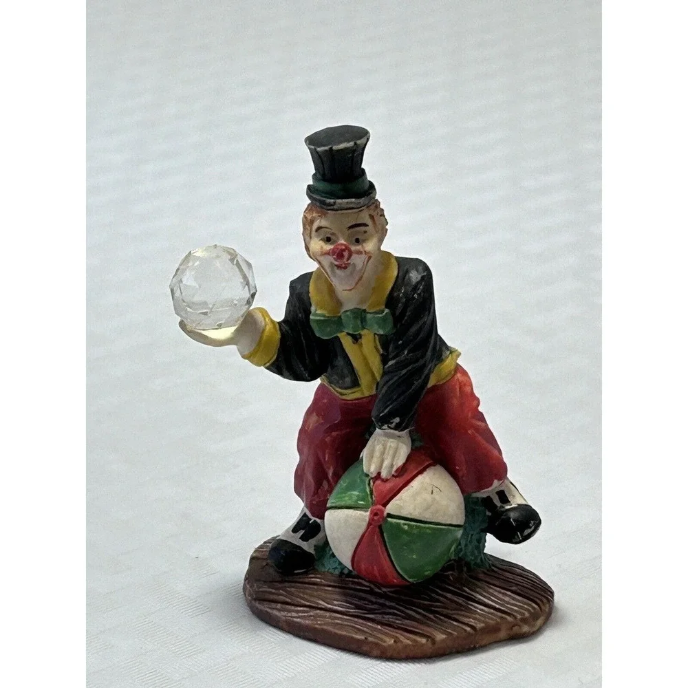 Vintage 2.75” Circus Clown Resin Figurine KG‎ Top Hat Crystal Ball